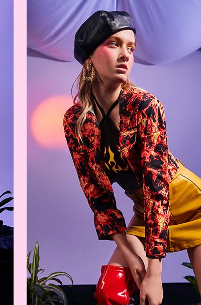 Prints are a favorite of all fashionistas who are passionate about new generation culture. And as long as you own a print dress, whether it's a swimsuit, a shirt, or even a dress, you can really feel the power that comes from your clothes.